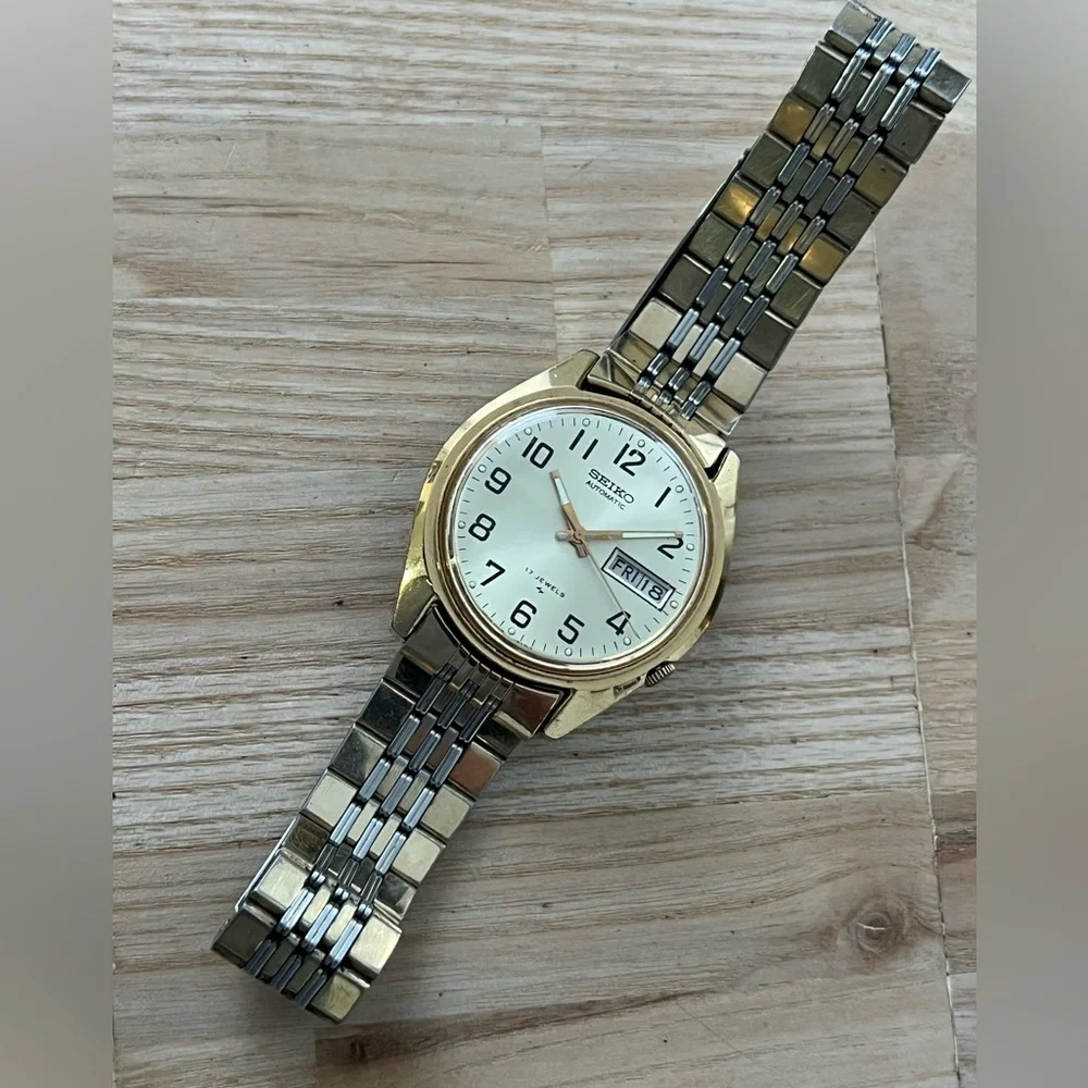 Seiko Automatic 17 Jewels Rare Vintage Men’s Watch Two-Tone Bracelet Gold Dial
